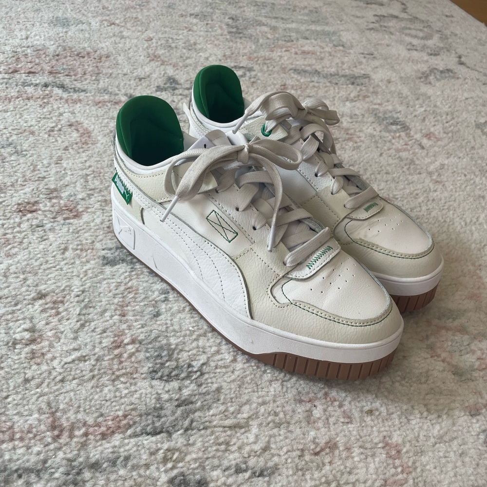 Platform Pumas size 8.5